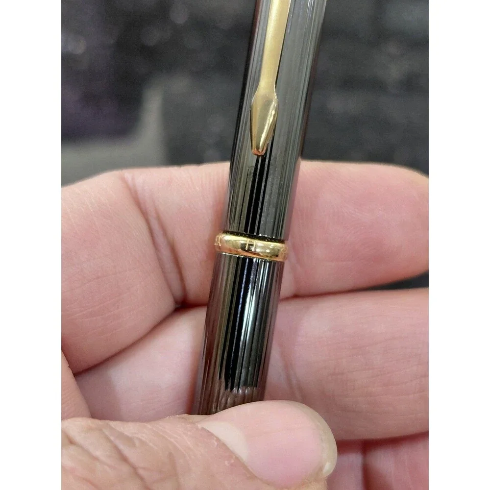 Parker Twist Mechanism Ballpoint Gold Metalic (Black Color)